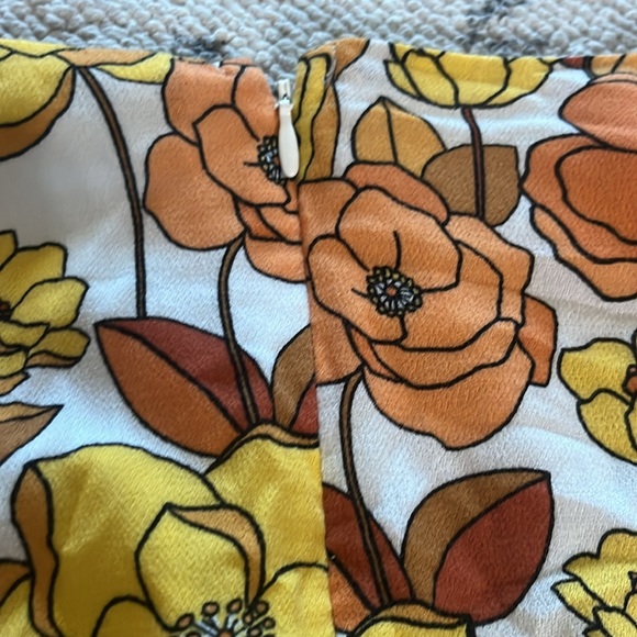 V neck romper - Picture 7 of 7